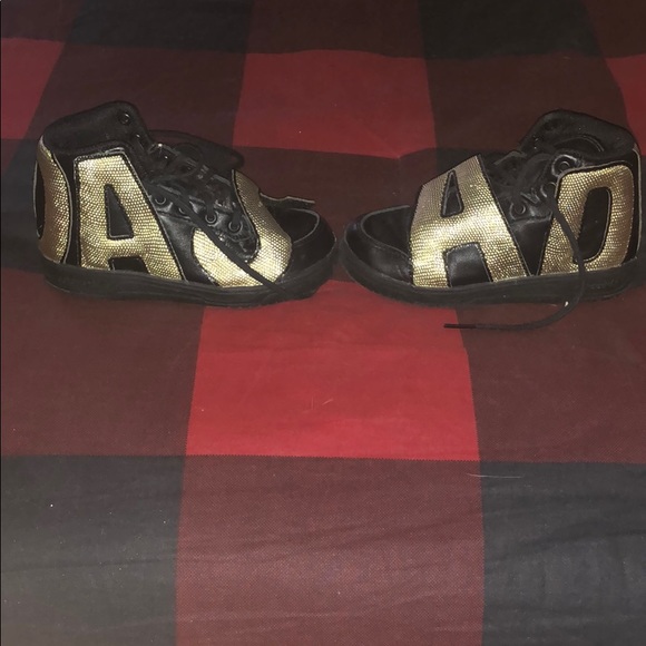 Jeremy Scott Adidas - Picture 3 of 5